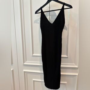 Chic Black Ribbed Midi Dress